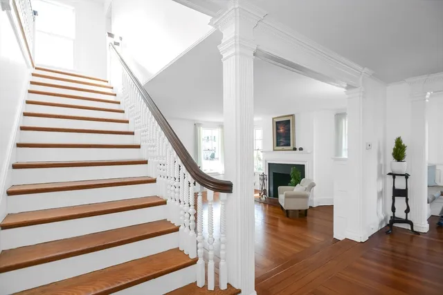 $1,995,000 | 2 Harbor Street, Manchester, MA 01944