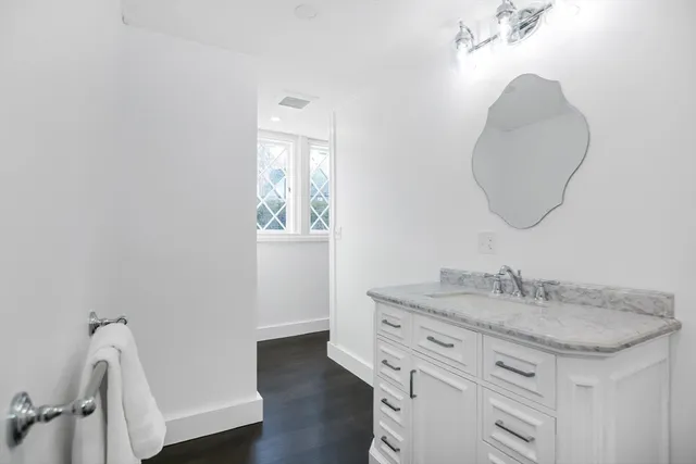 $1,995,000 | 2 Harbor Street, Manchester, MA 01944