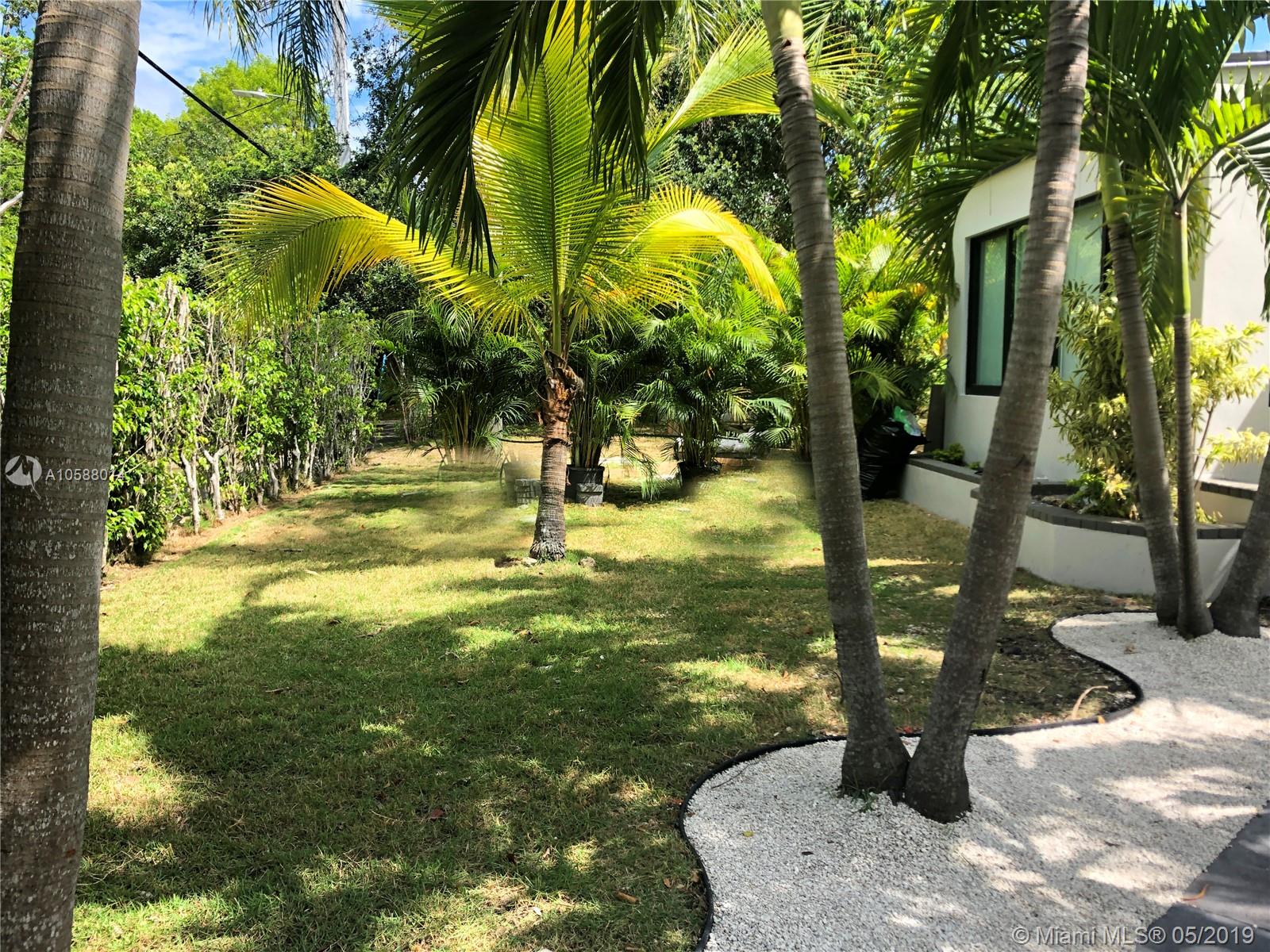 160 Southwest 28th Road Miami, FL 33129 - Photo 13 of 27