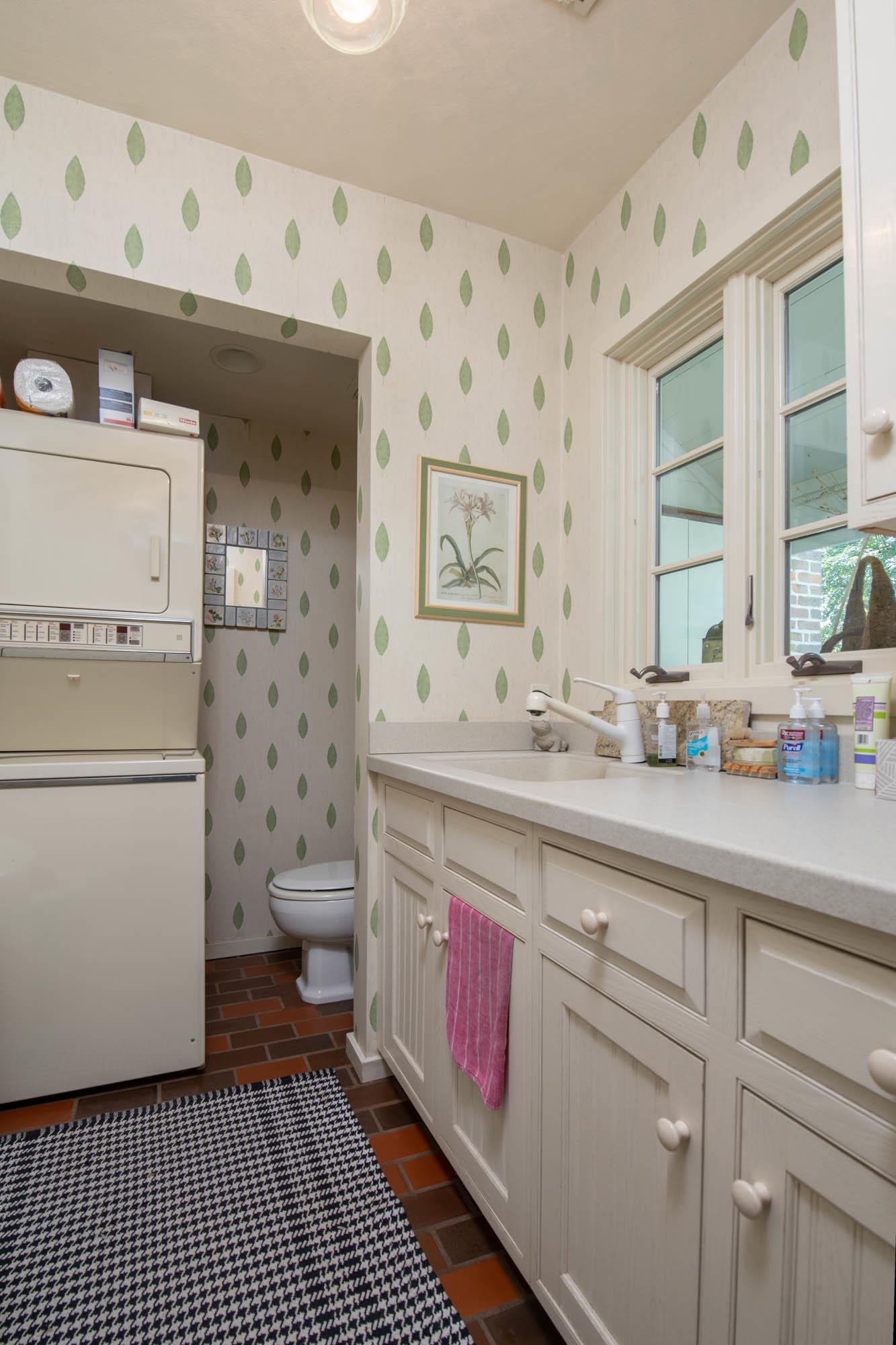 2425 Clinton Road Rockford, IL 61103 - Photo 20 of 46 Gallery Image 20