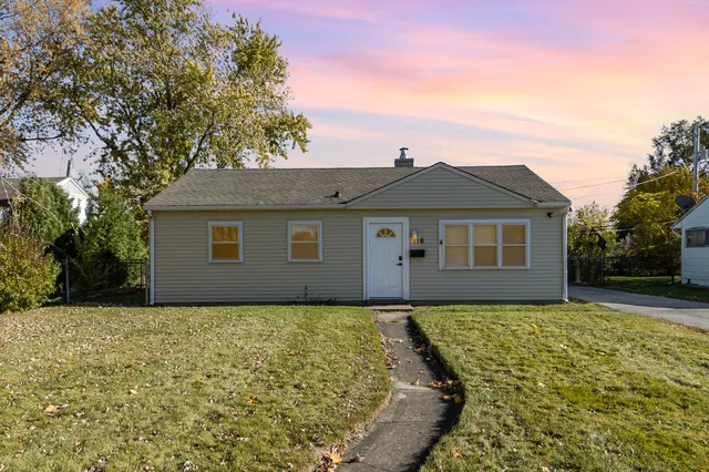 $270,000 | 116 South Hammes Avenue, Joliet, IL 60436