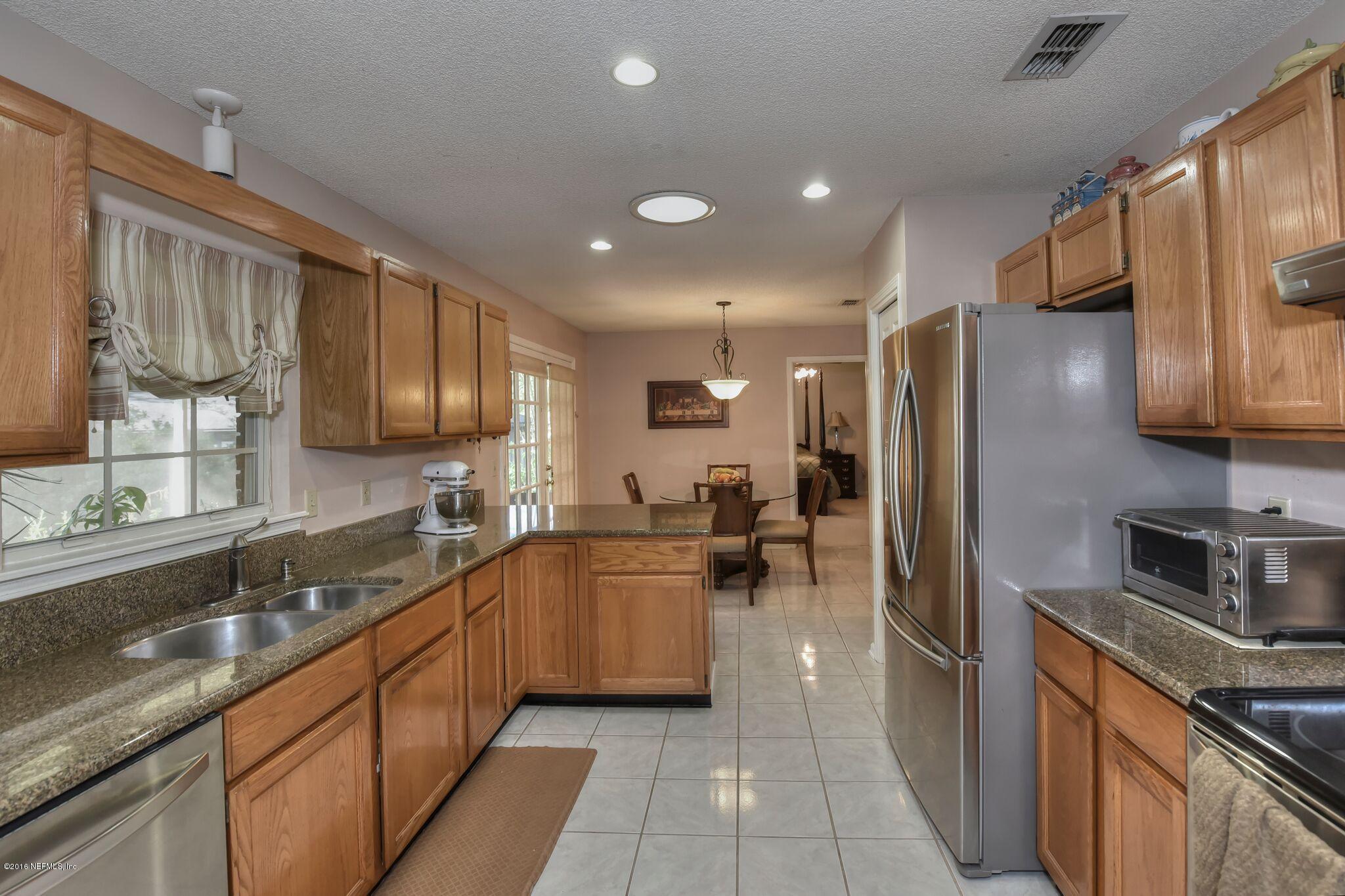 1813 Rambling Ridge Lane Jacksonville, FL 32225 - Photo 13 of 35 Kitchen - Breakfast Nook