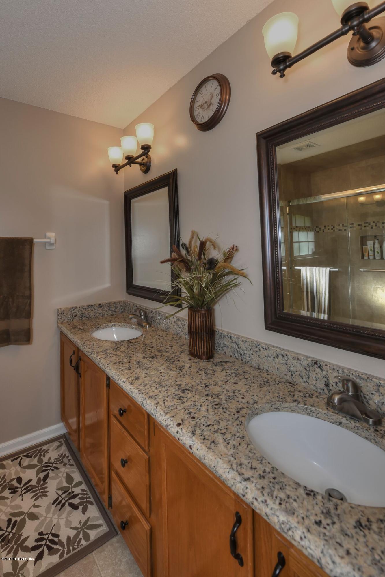 1813 Rambling Ridge Lane Jacksonville, FL 32225 - Photo 26 of 35 Common Bathroom