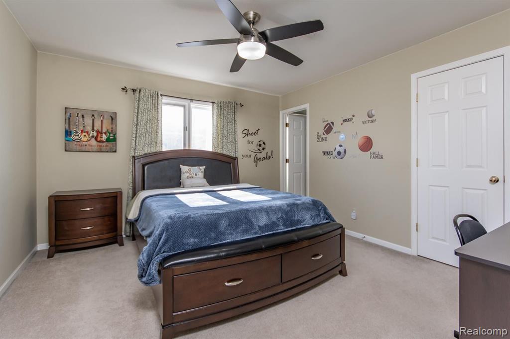 2074 Mapleridge Road Rochester Hills, MI 48309 - Photo 29 of 48