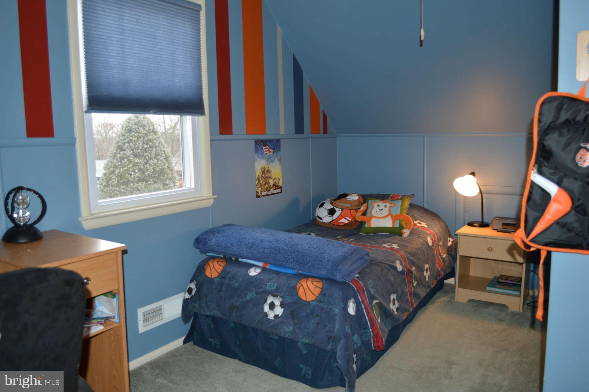 28 Edgemoor Road Timonium, MD 21093 - Photo 22 of 29 2nd Floor Bedroom #4