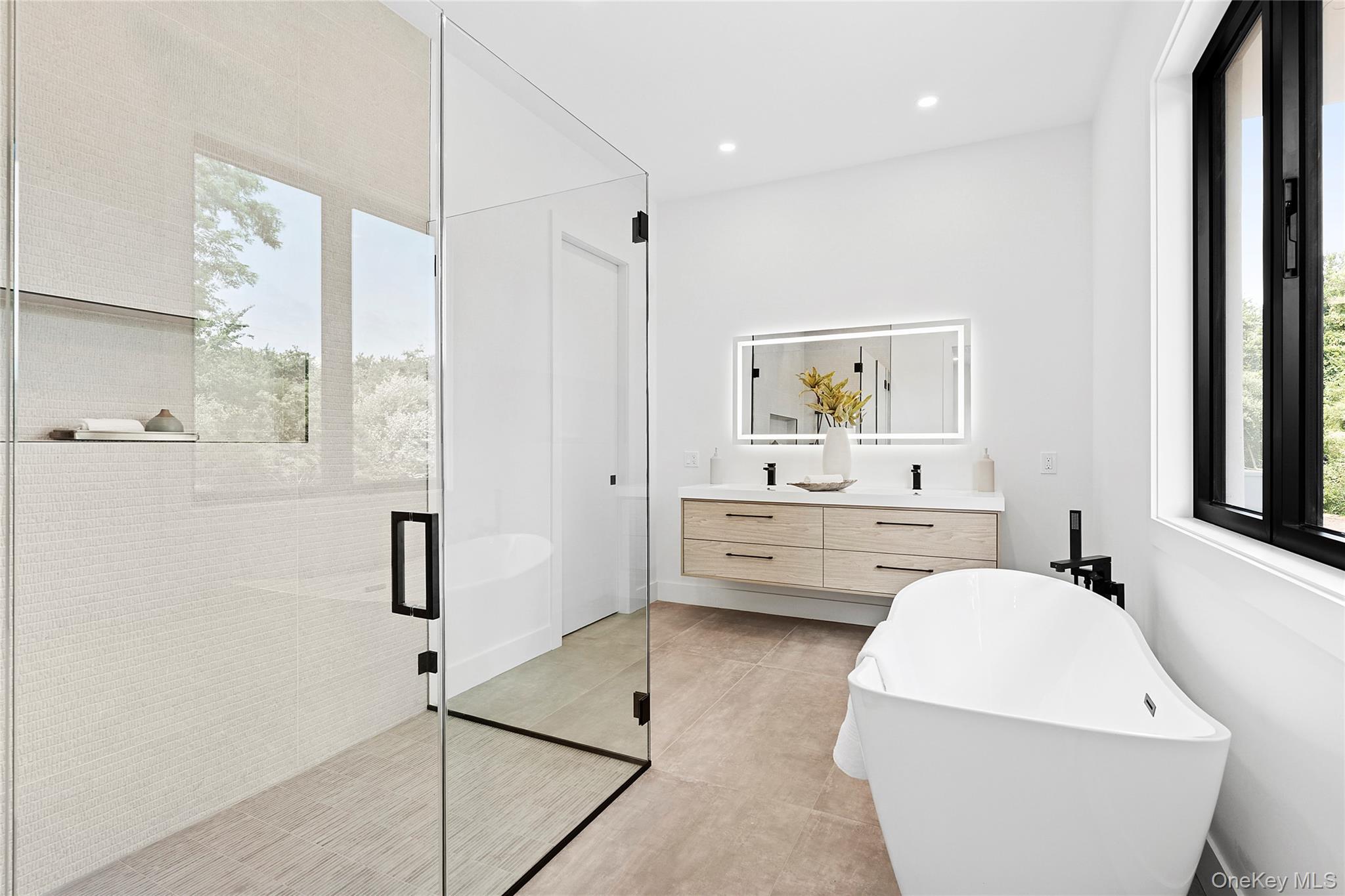 19620 Soundview Avenue Southold, NY 11971 - Photo 13 of 28