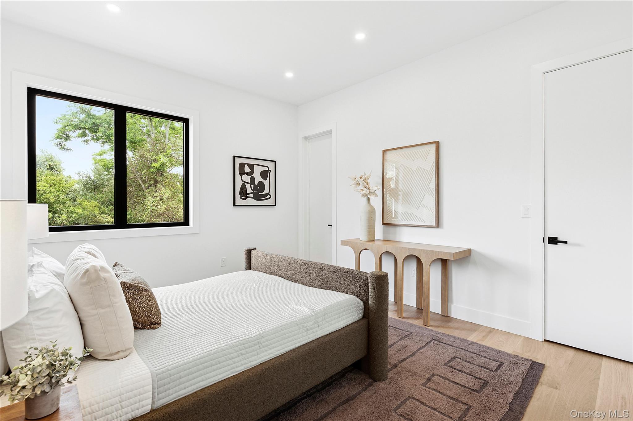 19620 Soundview Avenue Southold, NY 11971 - Photo 14 of 28