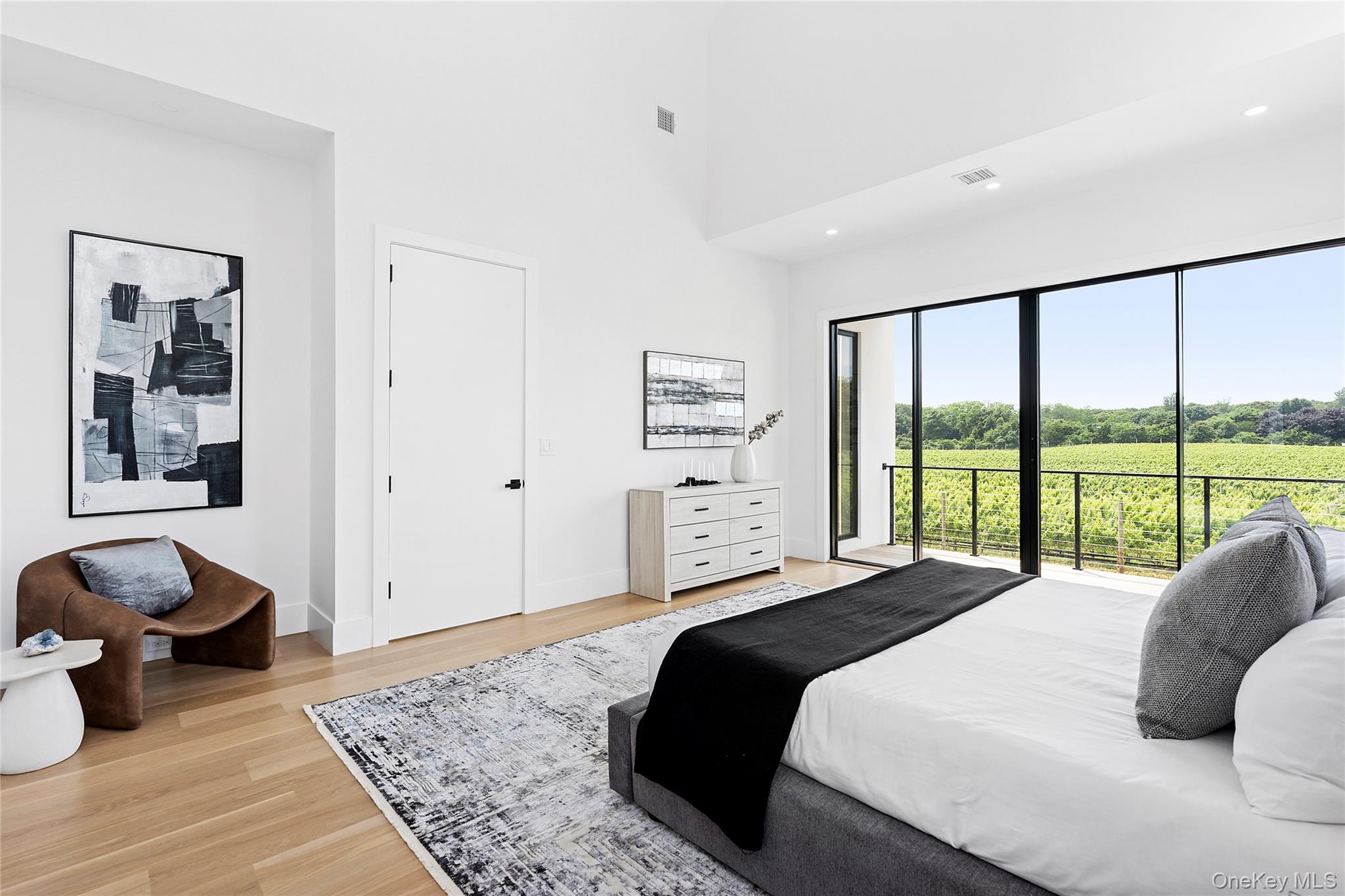 19620 Soundview Avenue Southold, NY 11971 - Photo 15 of 28