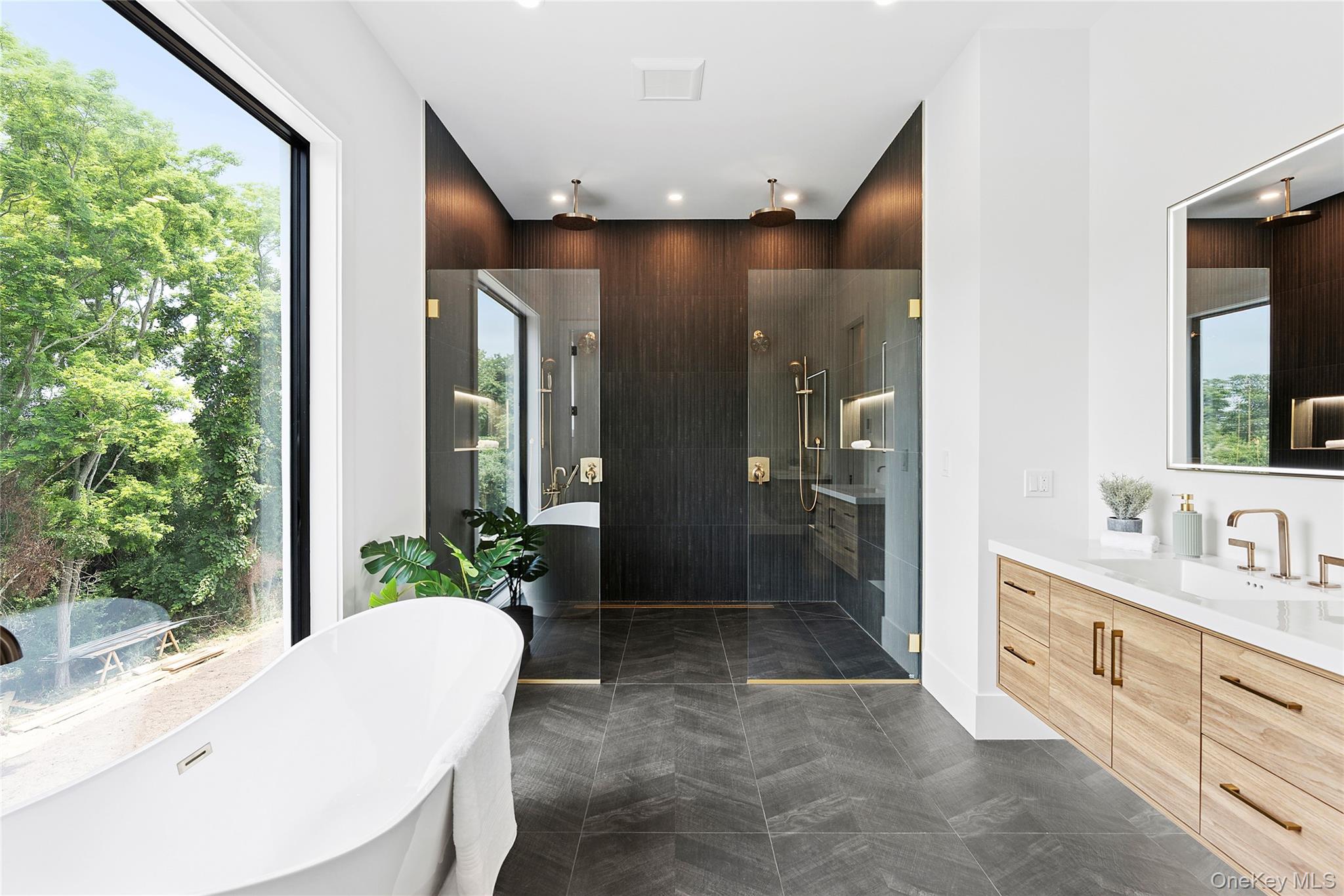 19620 Soundview Avenue Southold, NY 11971 - Photo 16 of 28