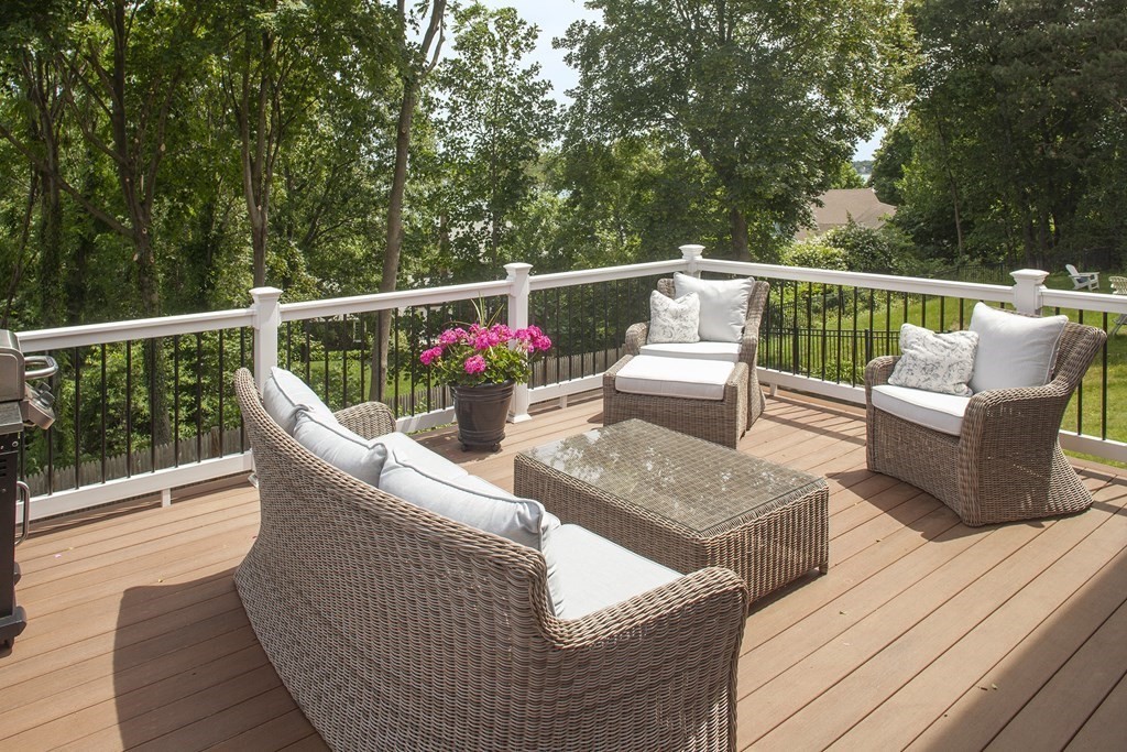 15 Governor Andrew Road Hingham, MA 02043 - Photo 12 of 30 Gallery Image 12