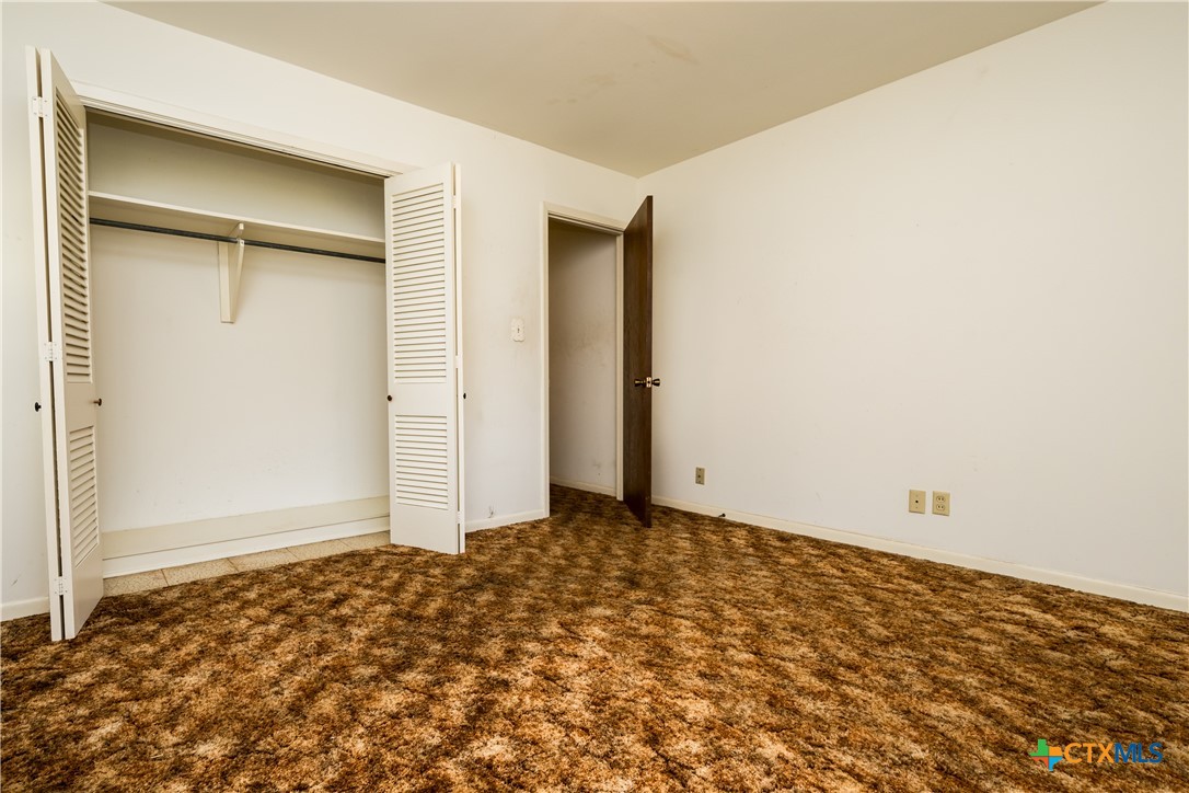 404 Rhodes Road Victoria, TX 77904 - Photo 30 of 36 a view of room