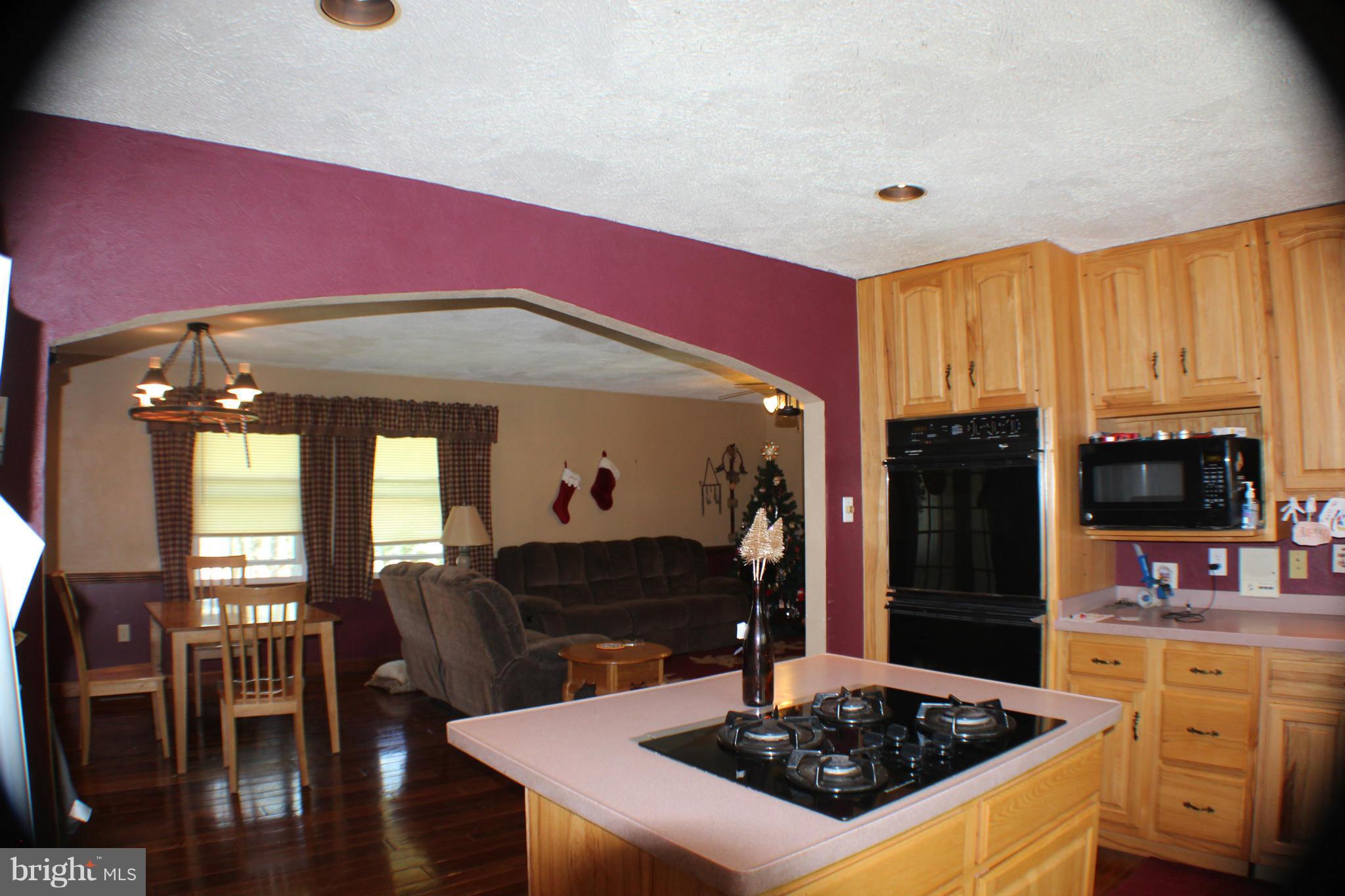 139 Split Rail Road Front Royal, VA 22630 - Photo 7 of 27 Kitchen