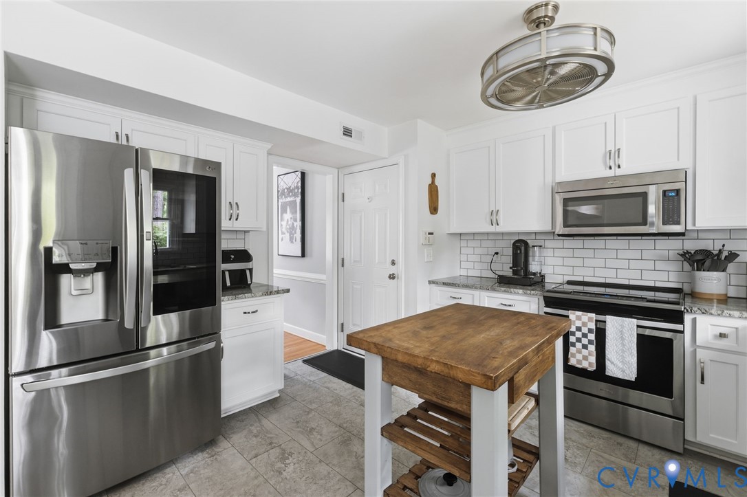 5406 Standing Oak Road Midlothian, VA 23112 - Photo 12 of 30