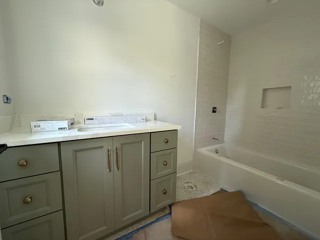 $2,975,000 | 213 Northampton Lane, Lincolnshire, IL 60069