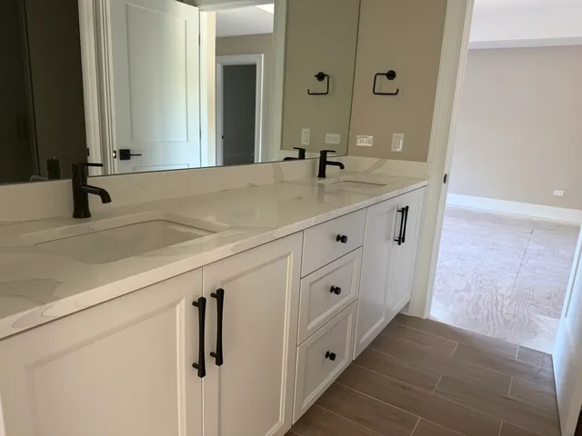 $2,975,000 | 213 Northampton Lane, Lincolnshire, IL 60069