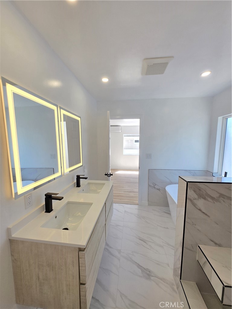 1113 Mohawk Topanga, CA 90290 - Photo 19 of 35