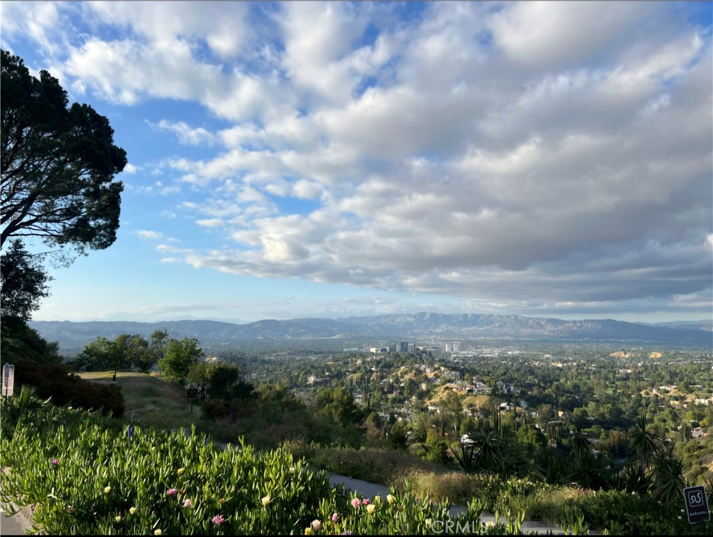 1113 Mohawk Topanga, CA 90290 - Photo 33 of 35