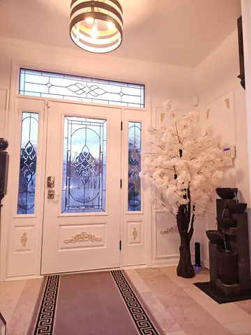 a view of a entryway of the house