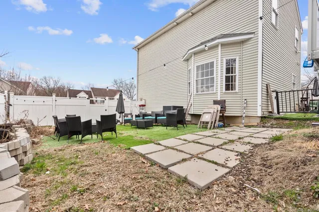 $478,500 | 207 Ridgefield Avenue, Waterbury, CT 06705