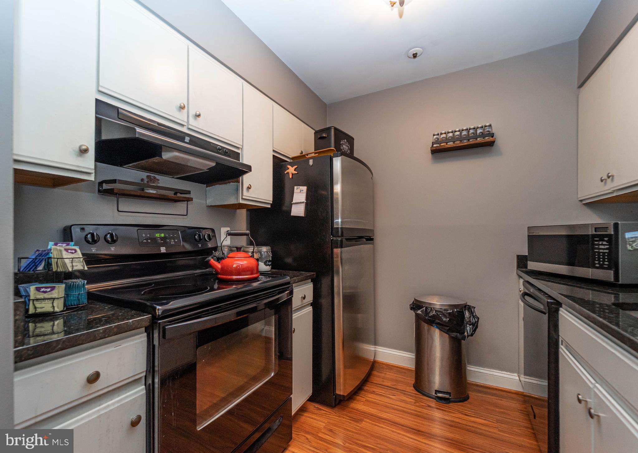 4926 Columbia Road, Unit 2 74 Columbia, MD 21044 - Photo 11 of 26 Kitchen