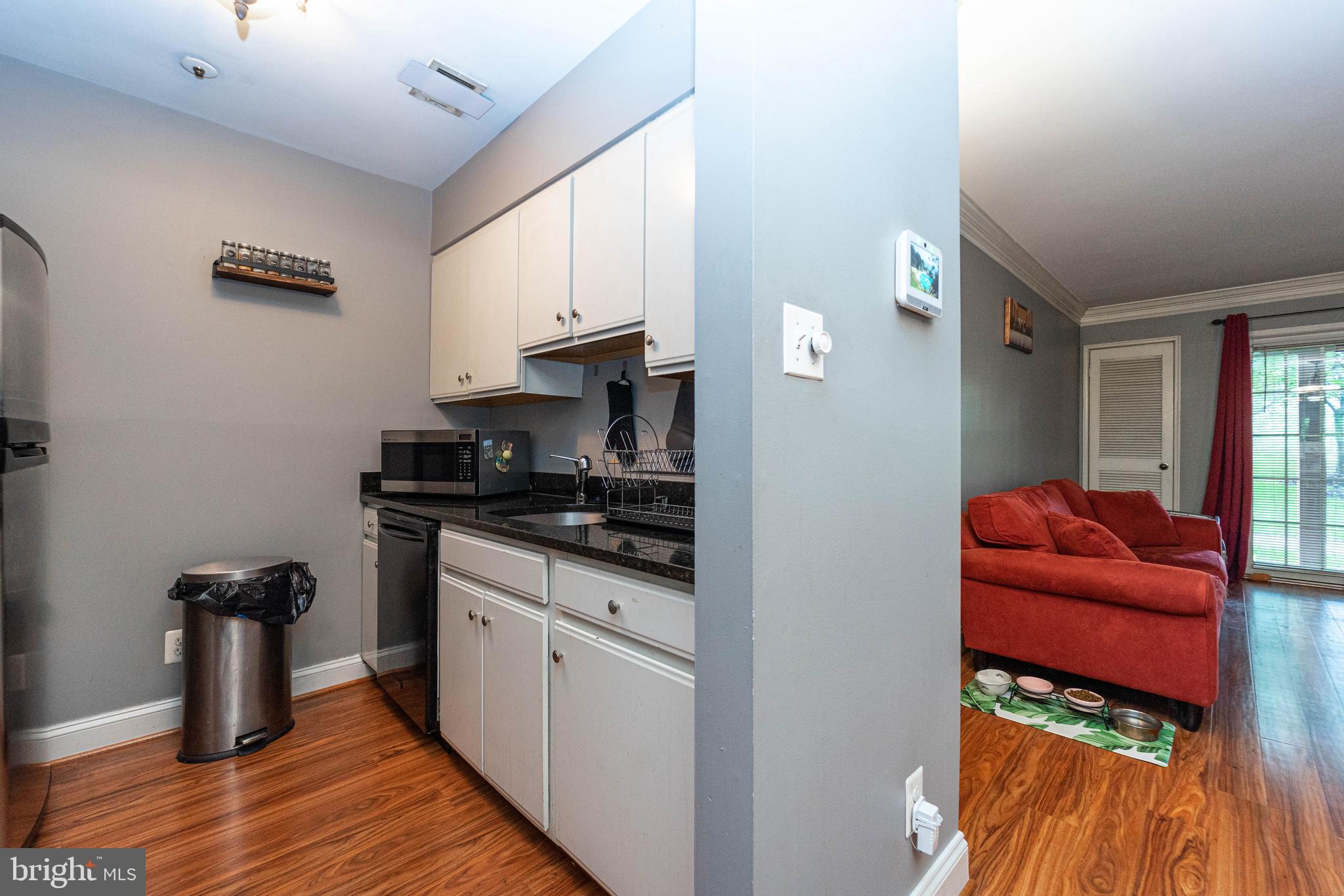 4926 Columbia Road, Unit 2 74 Columbia, MD 21044 - Photo 12 of 26 Kitchen