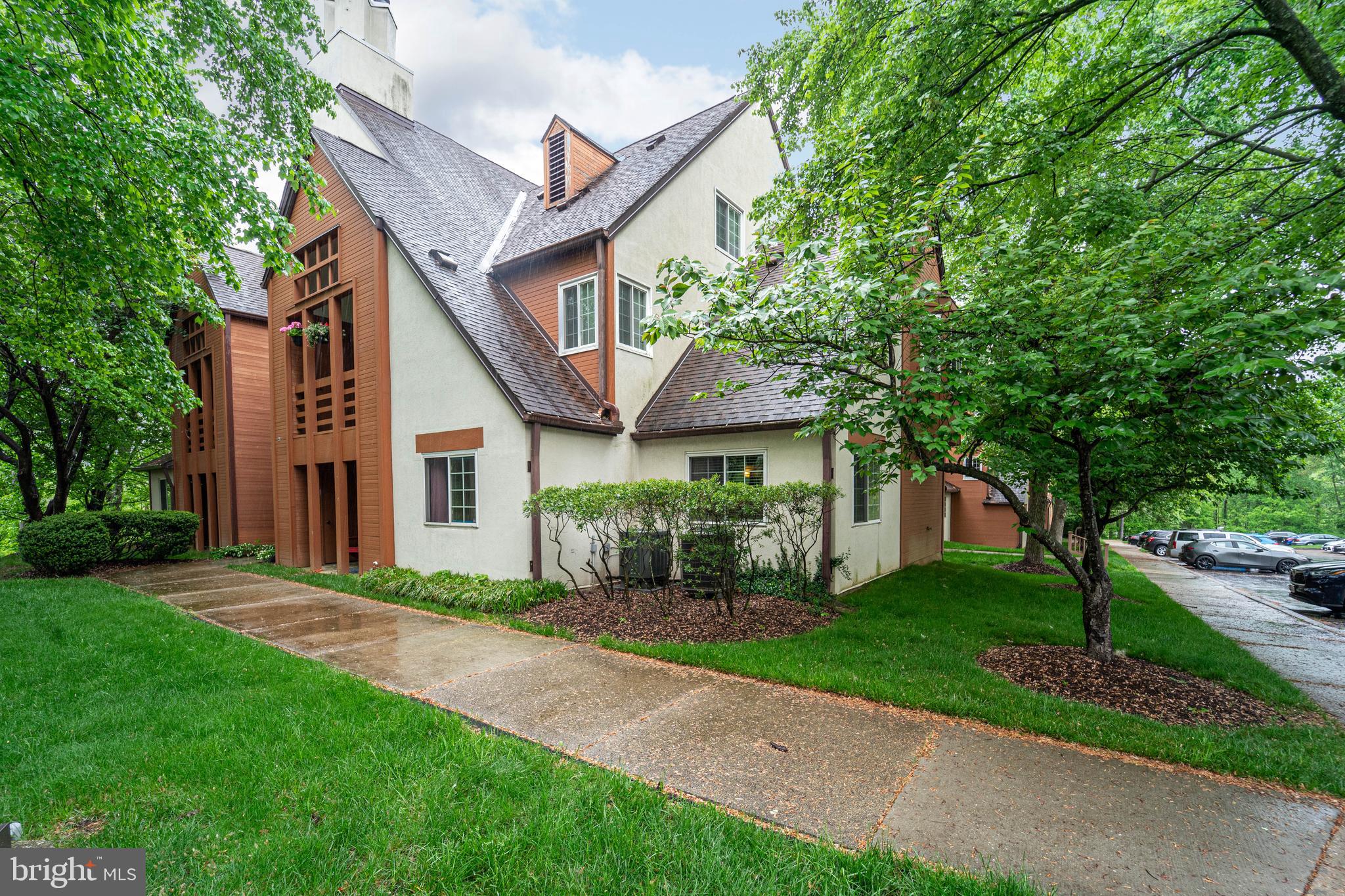 4926 Columbia Road, Unit 2 74 Columbia, MD 21044 - Photo 2 of 26