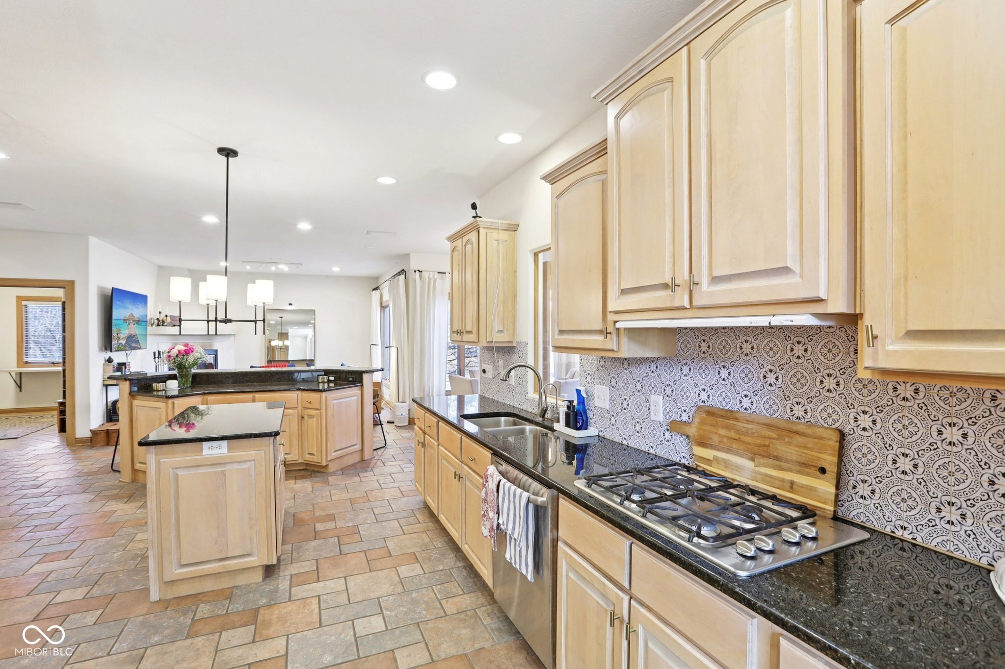 11730 Windpointe Pass Carmel, IN 46033 - Photo 16 of 52