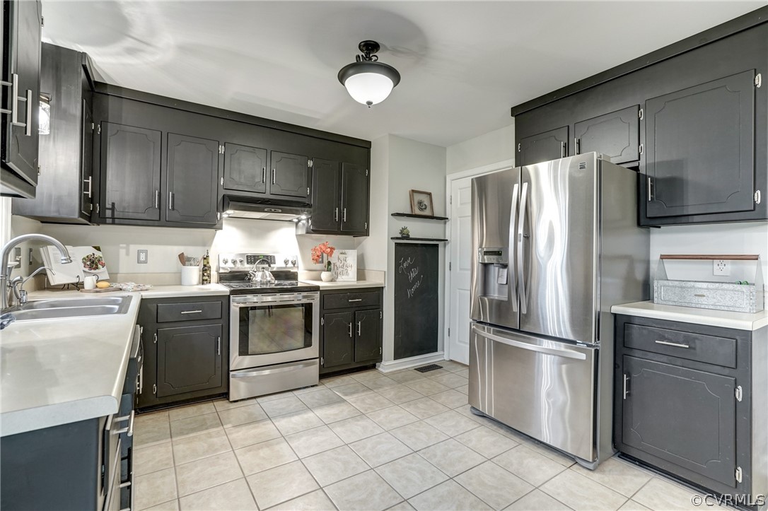 1152 Timber Trace Road Powhatan, VA 23139 - Photo 9 of 38 Another angle of the kitchen...