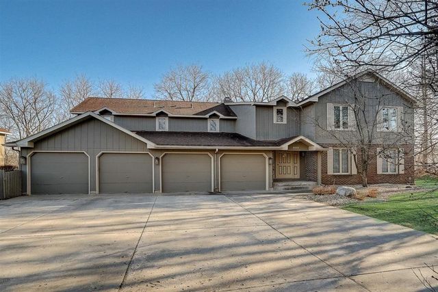 943 Woodridge Court, Unit 2C, Lake Geneva, WI 53147