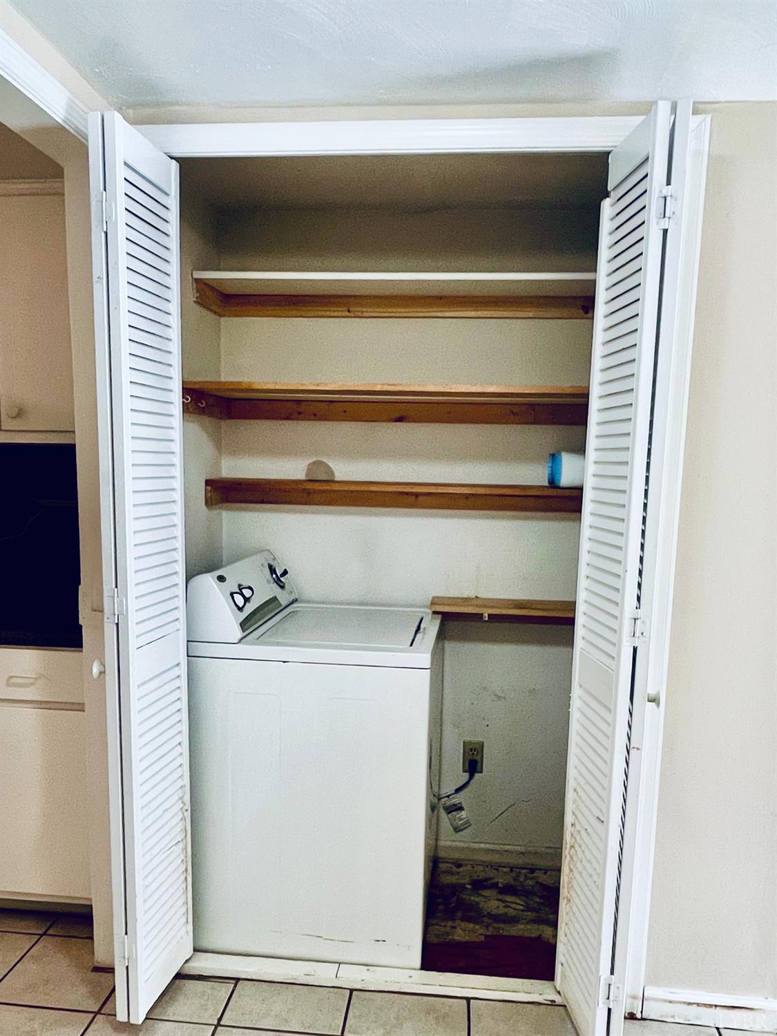 3101 Link Road, Unit 36 Lynchburg, VA 24503 - Photo 20 of 39 a view of washer and dryer