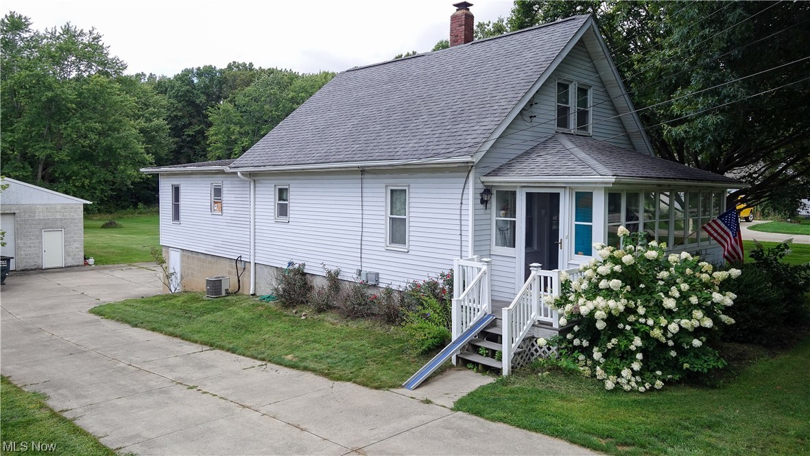 774 South Munroe Road Tallmadge, OH 44278 - Photo 2 of 32