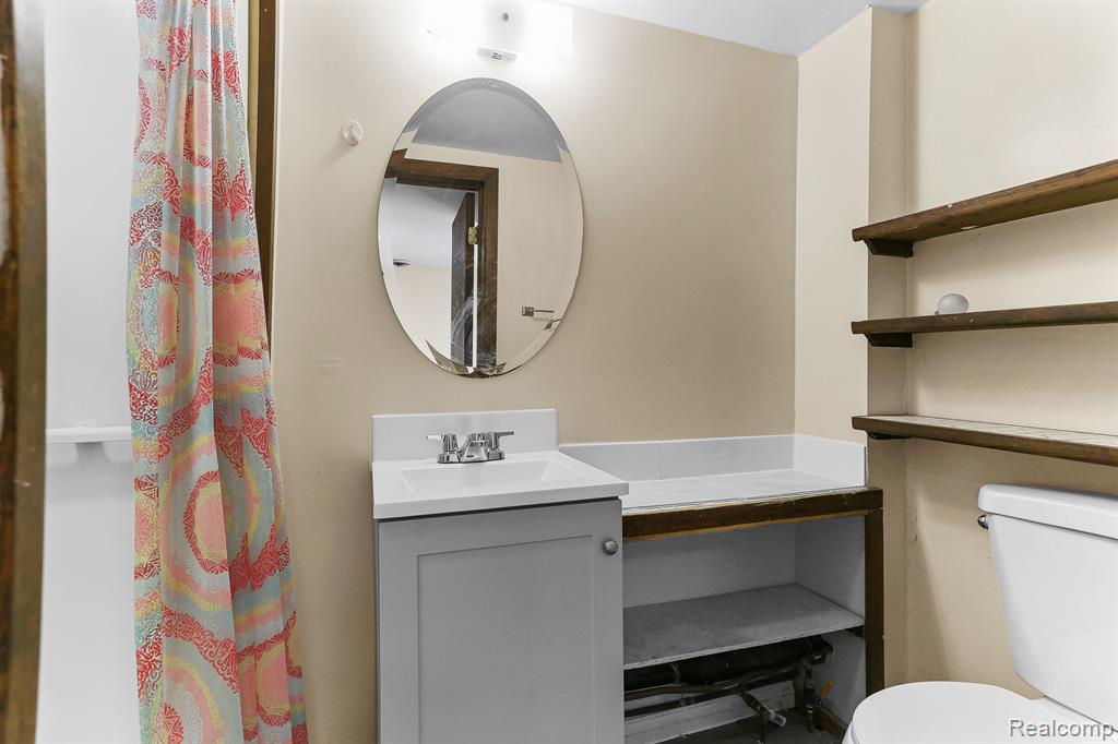 23863 Middlebelt Road Farmington Hills, MI 48336 - Photo 15 of 22