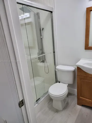 $4,600 | 2330 Southwest 31st Avenue, Miami, FL 33145