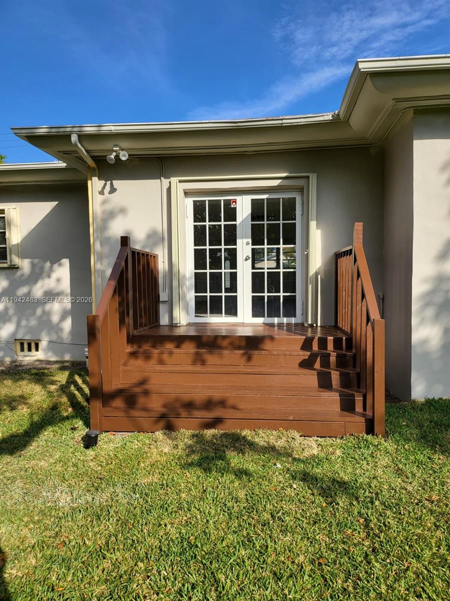 2330 Southwest 31st Avenue Miami, FL 33145 - Photo 15 of 17