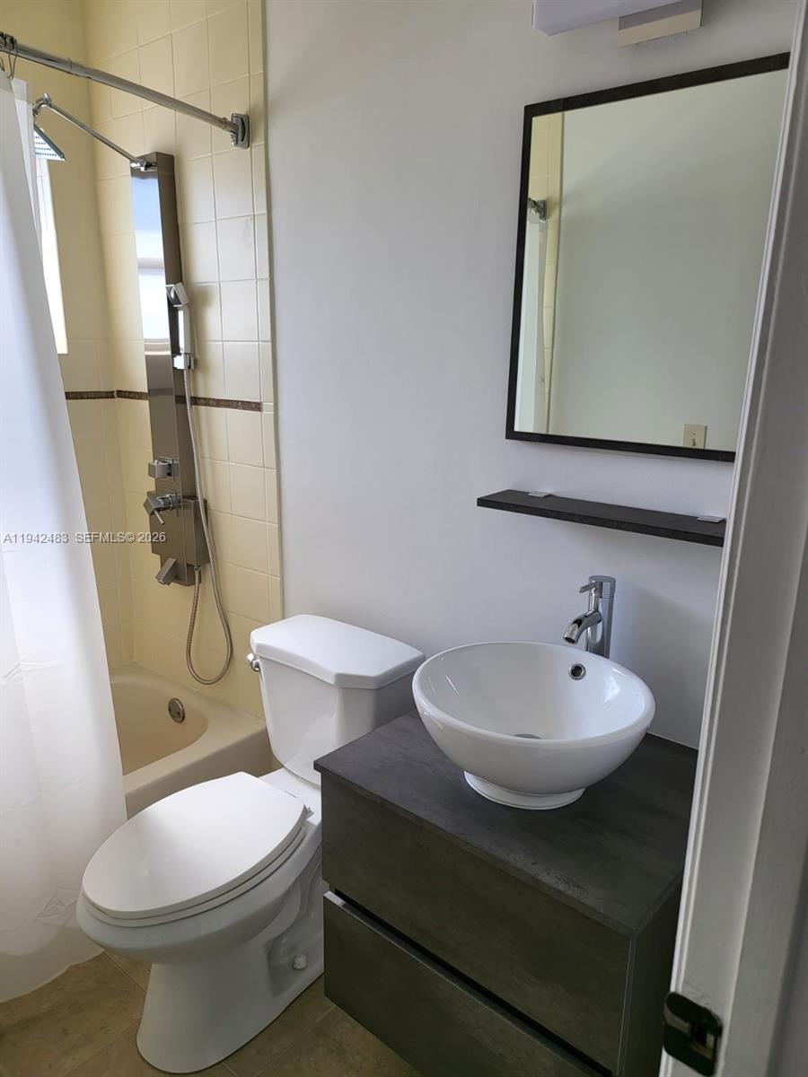 2330 Southwest 31st Avenue Miami, FL 33145 - Photo 9 of 17