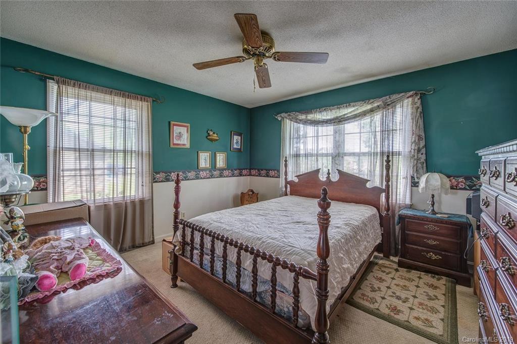 3521 Linwood Road Gastonia, NC 28052 - Photo 15 of 25 Gallery Image 15