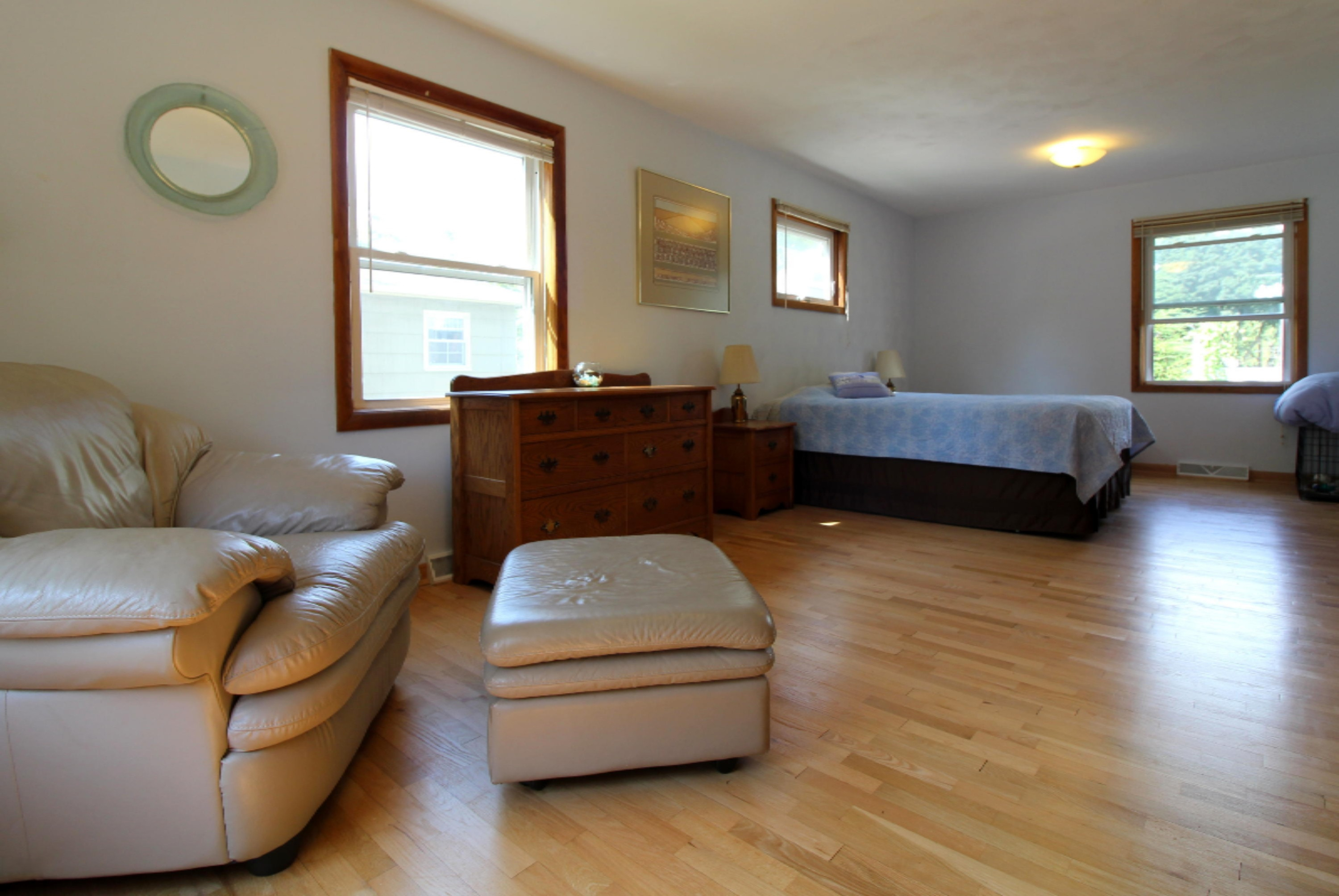 840 Upton Avenue Springfield, MI 49037 - Photo 6 of 16 Master