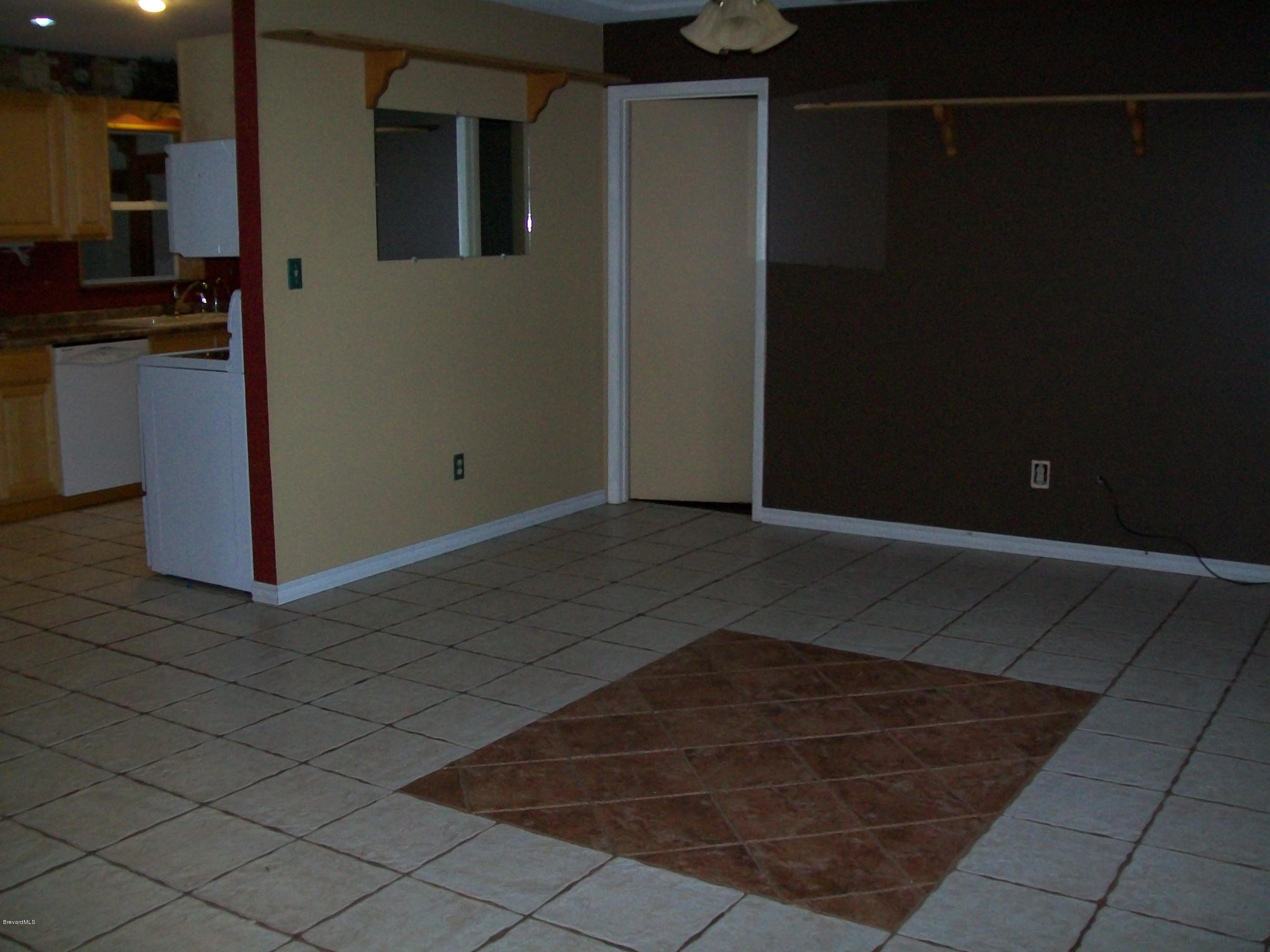 2777 Rheims Avenue Melbourne, FL 32935 - Photo 10 of 20 living room