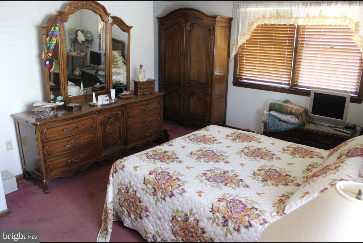 2620 Wood Road Secane, PA 19018 - Photo 6 of 11 Gallery Image 6