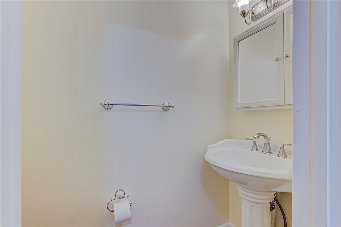 79 Wintergreen Way Rochester, NY 14618 - Photo 23 of 42