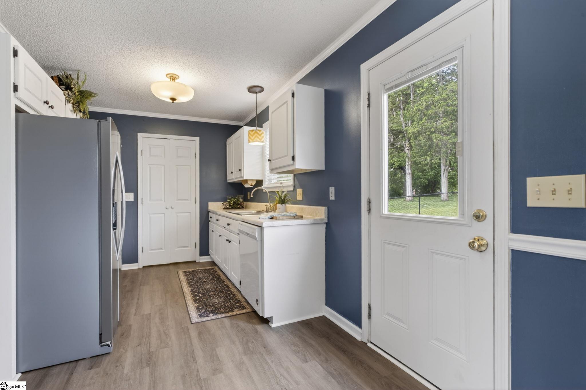 11 Rison Road Greenville, SC 29611 - Photo 11 of 37 Gallery Image 11