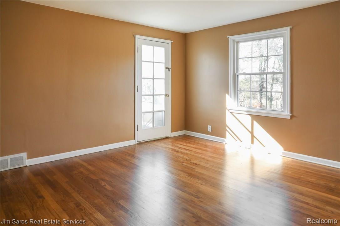 639 Westchester Road Grosse Pointe, MI 48230 - Photo 16 of 37 6D6A5812.jpg