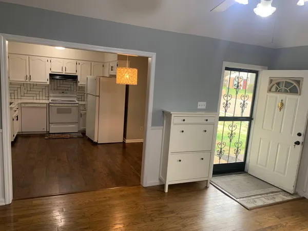 $1,400 | 5545 Oak Branch Circle North, Bartlett, TN 38135