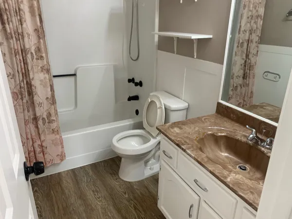 $1,400 | 5545 Oak Branch Circle North, Bartlett, TN 38135