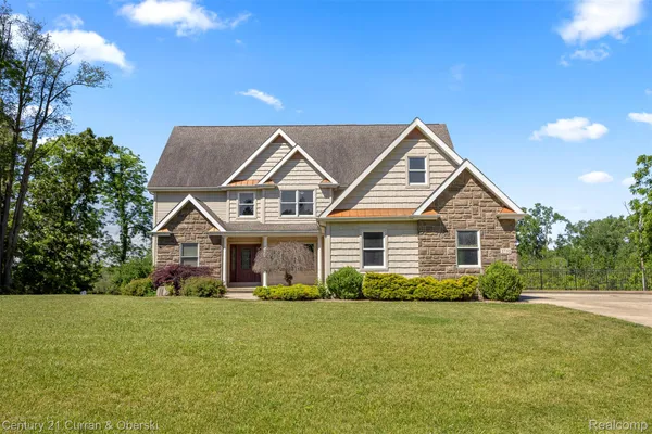 $575,000 | 2732 Carric Court, Jackson, MI 49201