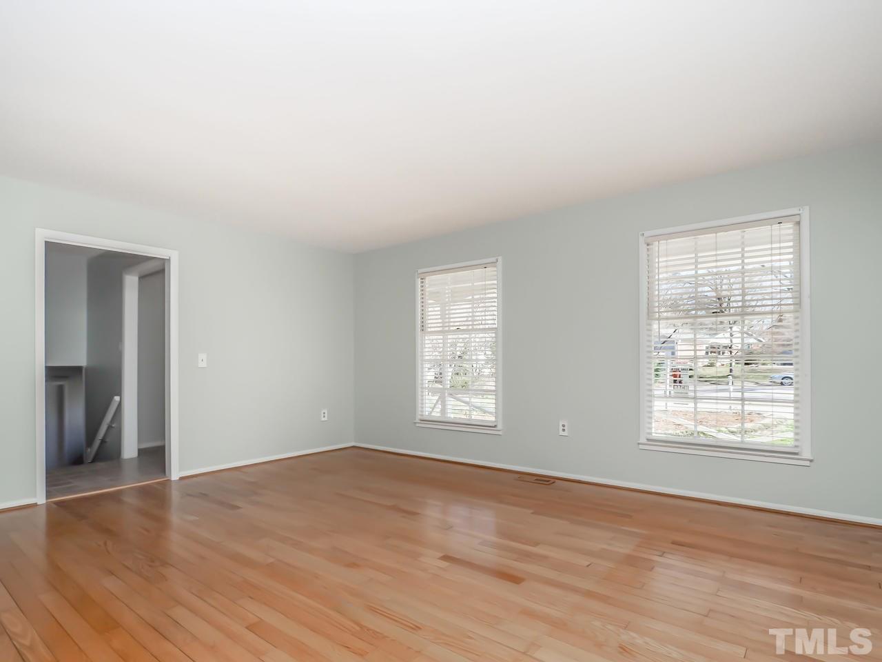 809 Buckle Court Raleigh, NC 27609 - Photo 6 of 30 Gallery Image 6