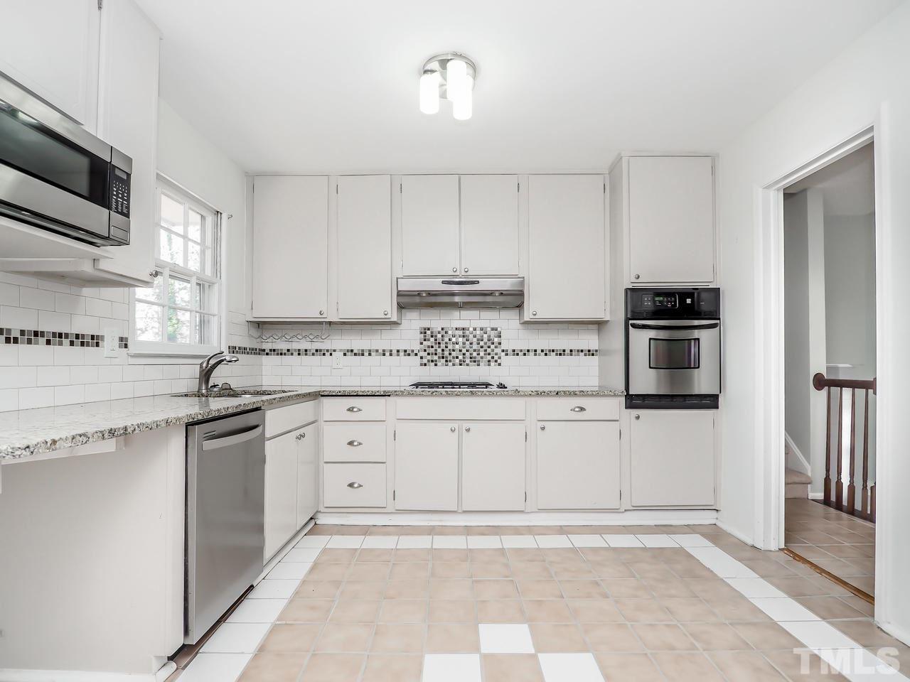 809 Buckle Court Raleigh, NC 27609 - Photo 10 of 30 Gallery Image 10