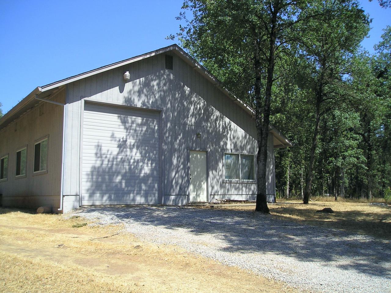 21277 Old Alturas Road Redding, CA 96003 - Photo 3 of 6 back side of drive thru garage