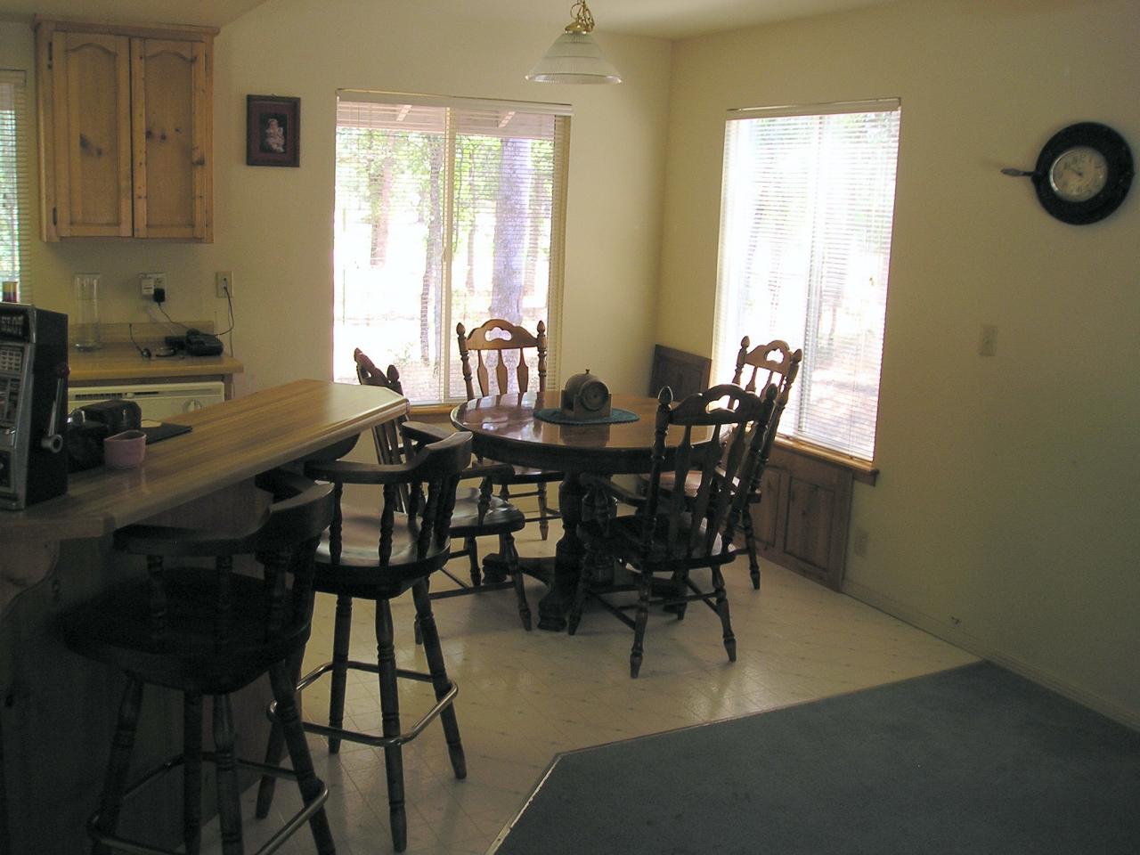 21277 Old Alturas Road Redding, CA 96003 - Photo 6 of 6 dining area off of kitchen
