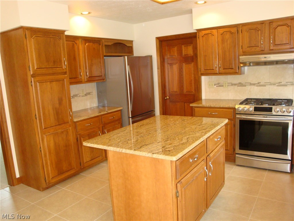 2610 Stillwagon Road Southeast Warren, OH 44484 - Photo 2 of 28 Gallery Image 2